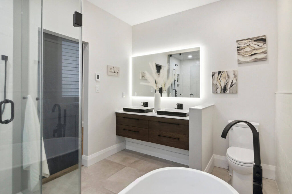 Luxury bathroom in aurora, ontario.