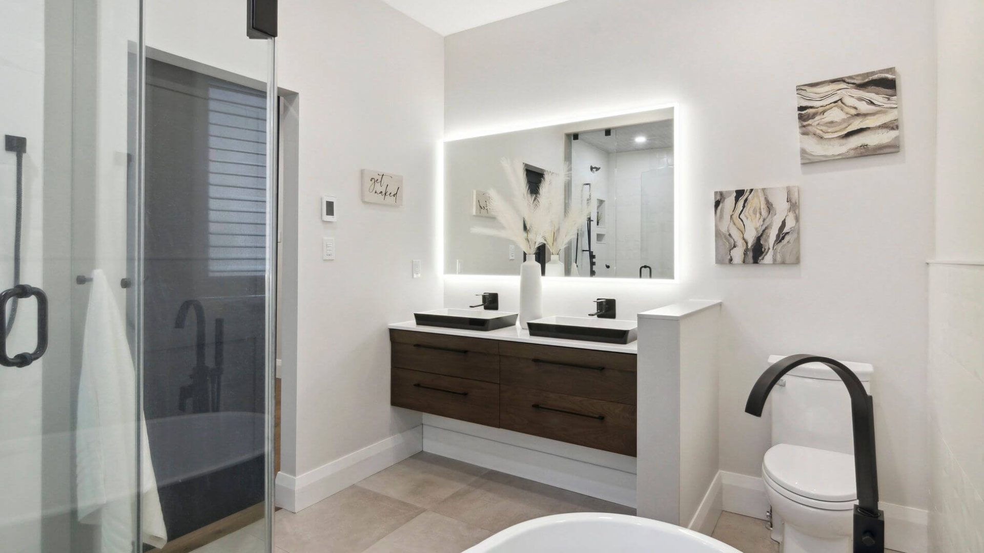 Luxury bathroom in aurora, ontario.
